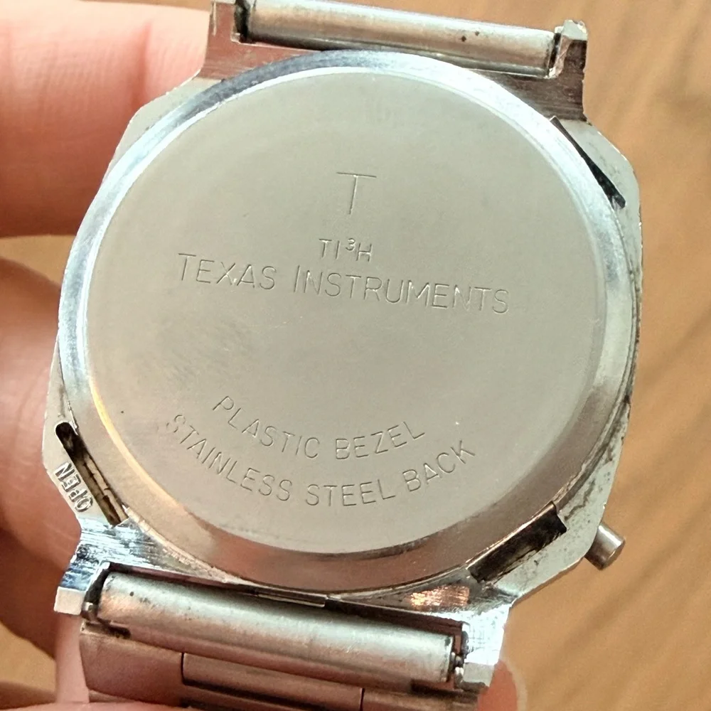 Lot of 4 Vintage Men's Watches - Timex, Texas Instrument, Amitron - Picture 11 of 16